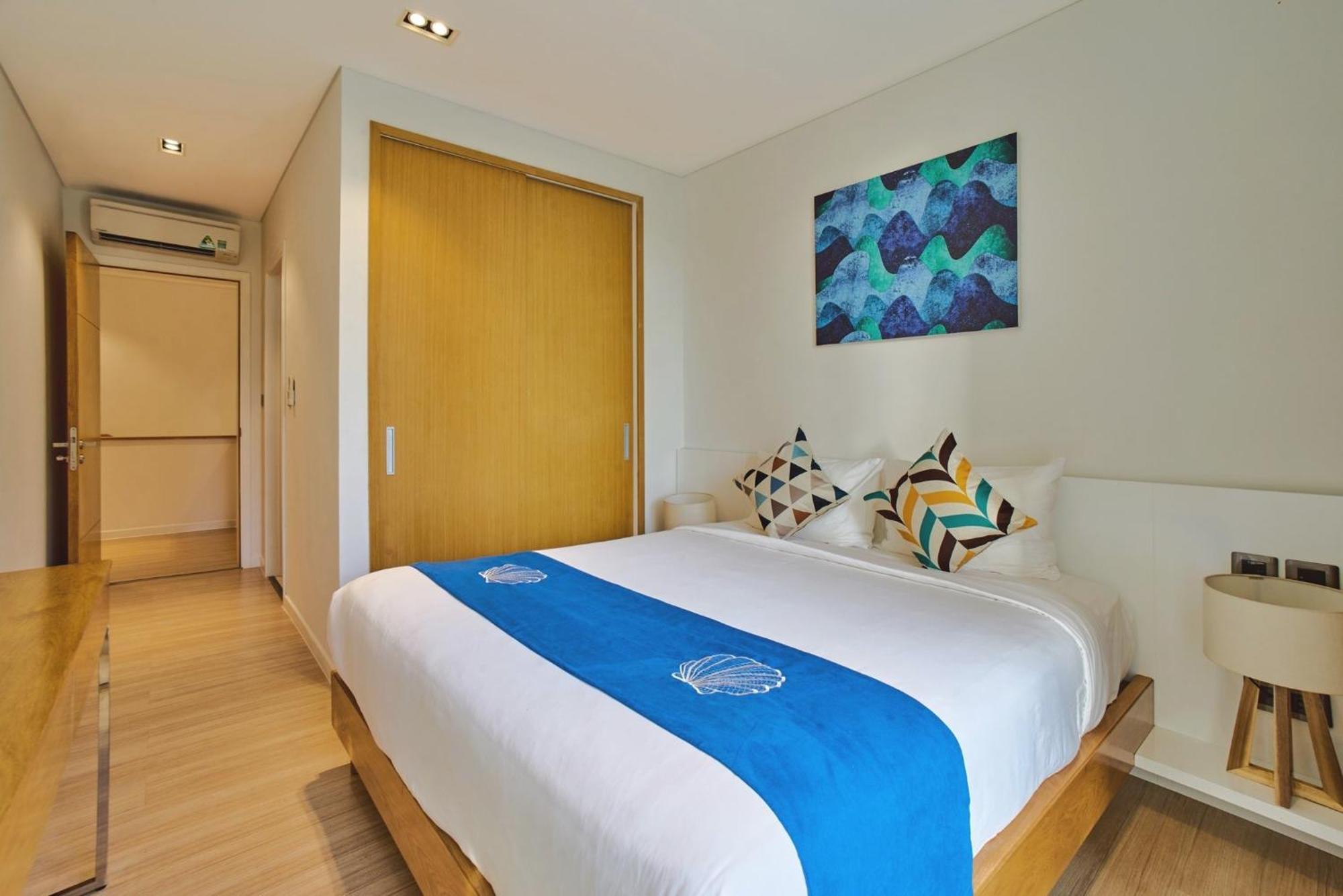 Clean & Quiet Villa - The Point Resort Дананг Экстерьер фото