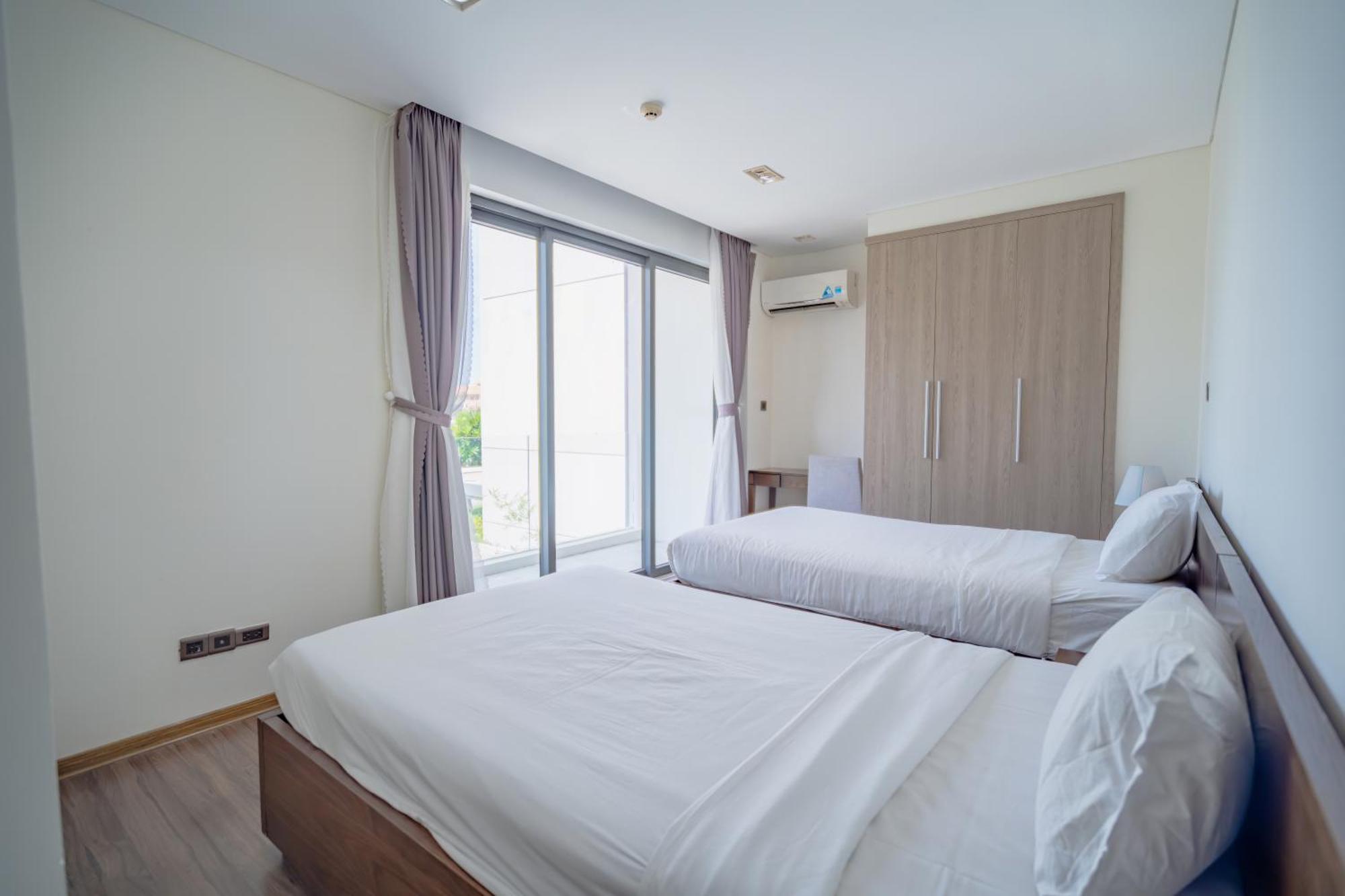 Clean & Quiet Villa - The Point Resort Дананг Экстерьер фото