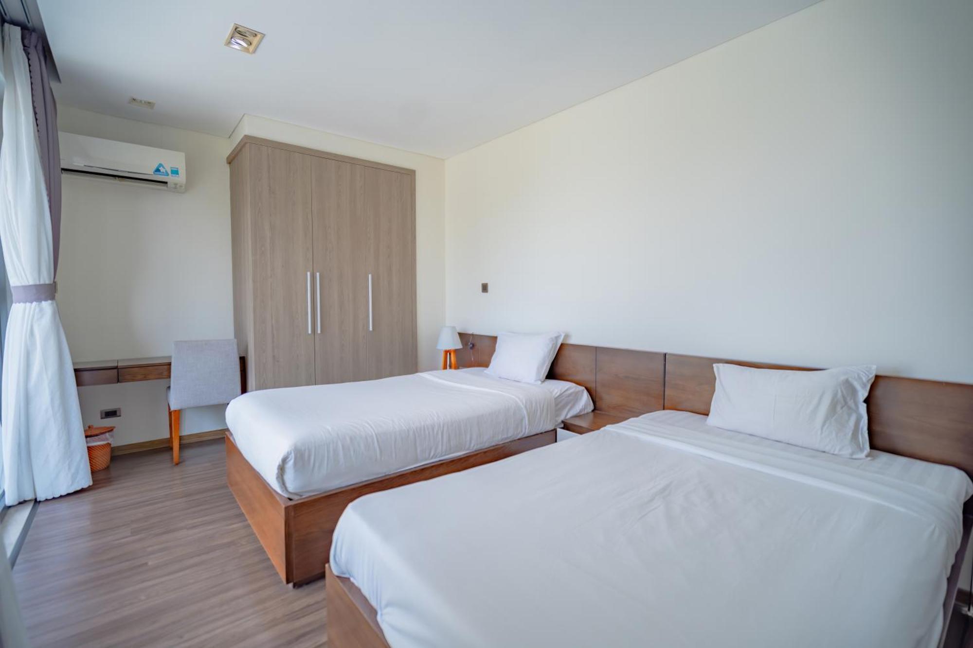 Clean & Quiet Villa - The Point Resort Дананг Экстерьер фото